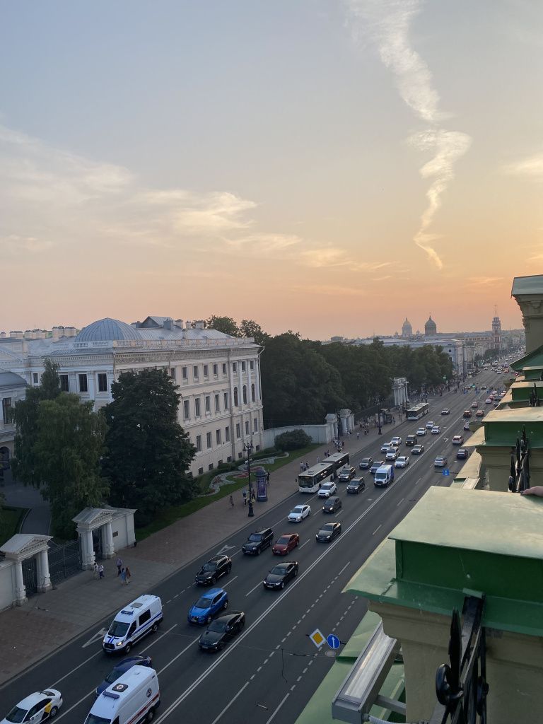 Вид с крыши на Невский проспект