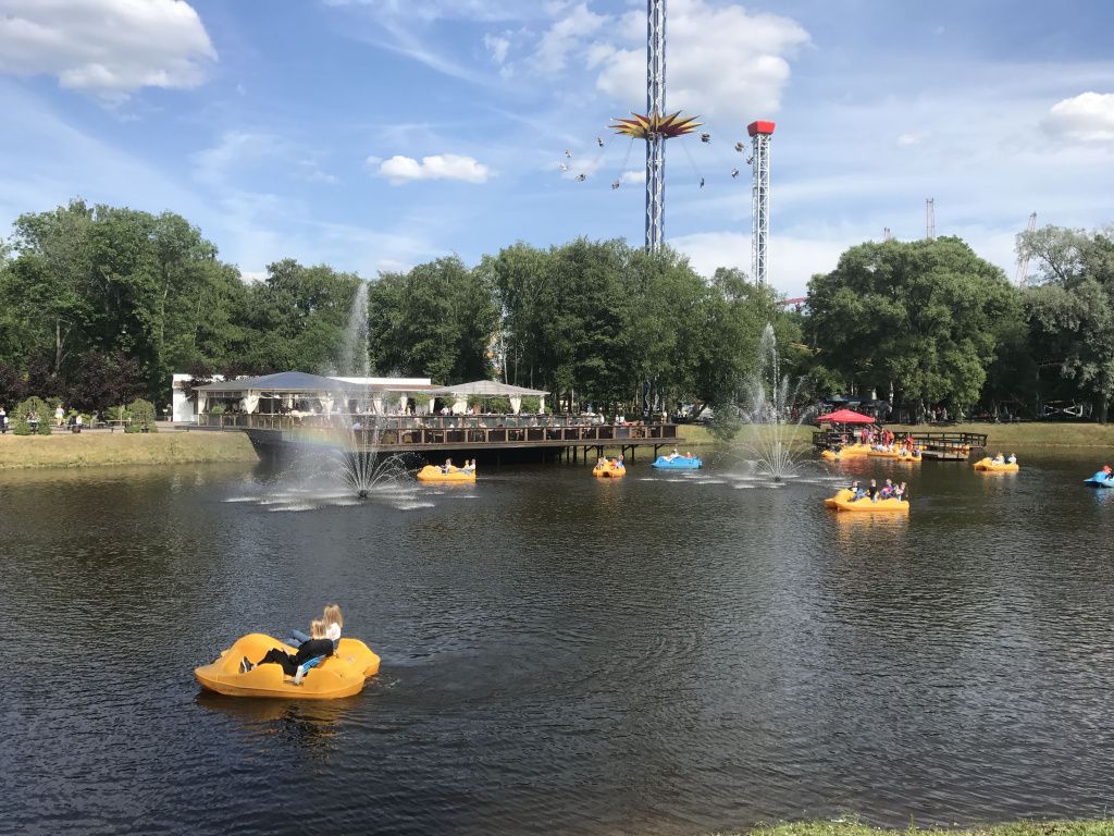 Парк аттракционов Диво остров в Санкт-Петербурге